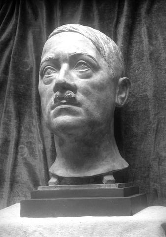 Bildnis "Hitler" Bildnis "Hitler"